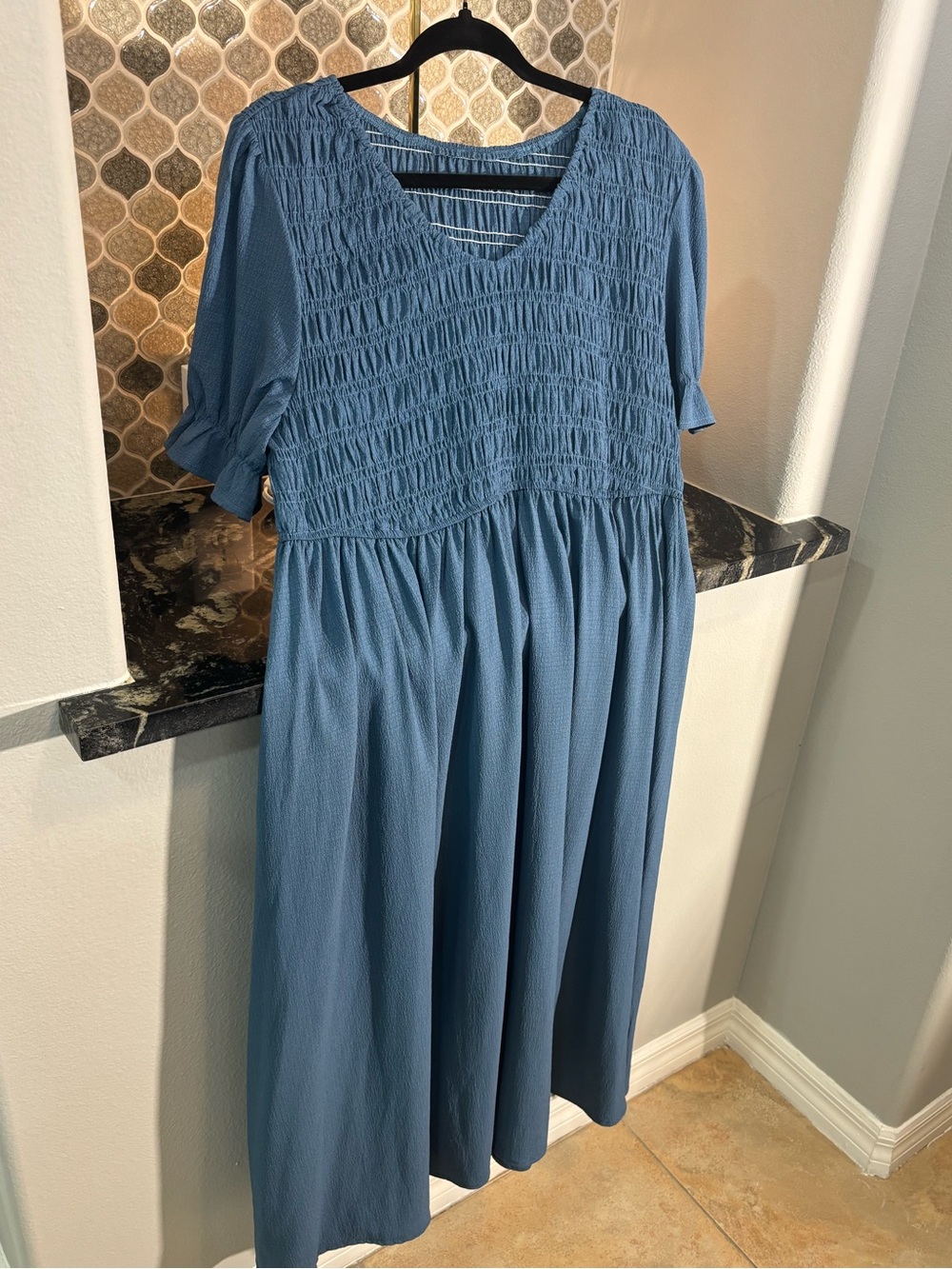 Women's Dusty Blue Smocked V-Neck Midi Dress